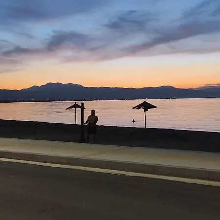 Holiday home Sun, Sea, And Sand-only 20 Footsteps To The Corinth